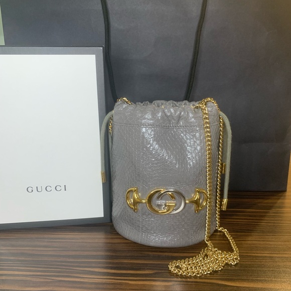 Gucci Handbags - NWT Gucci Women's Gray Mini Zumi Python Bucket Bag